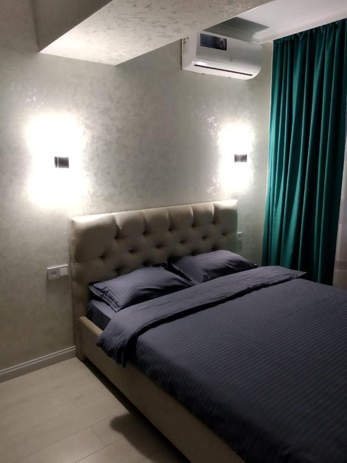 Молодежный Apartment Almaty Bagian luar foto